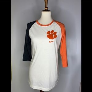 NIKE Slim fit tee size L